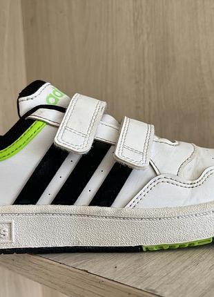 Дитячи кросівки 32 розмір adidas