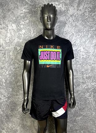 Nike tee dri-fit футболка s размер спортивная черная с принтом