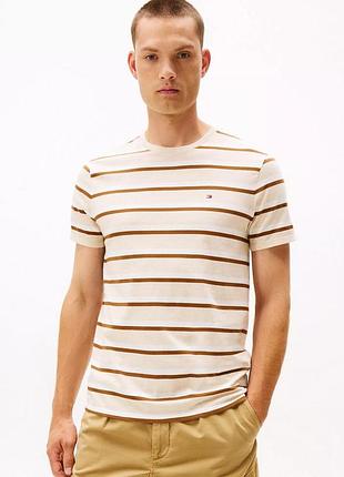 Футболка полосатая из эластичного хлопка extra slim tommy hilfiger. цвет: beige/brown stripe
