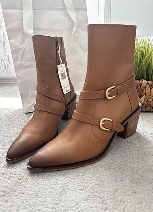 Нові шикарні шкіряні ботинки козаки marks & spencer оригінал 40-41 р