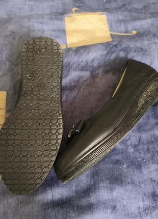 Продам детские туфли 3