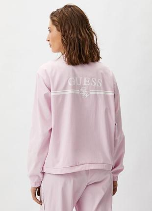 Нова оригінальна жіноча брендова вітровка guess рожева з утяжками розмір xs оверсайз з логотипом на спині гес гесс