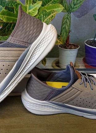 Легкие и очень комфортные кроссовки американского бренда" skechers" !!43,5 р
