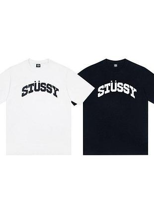 Підбірка футболок stussy(чорні + білі)
