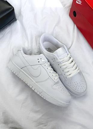 Женские кроссовки nike sb dunk low