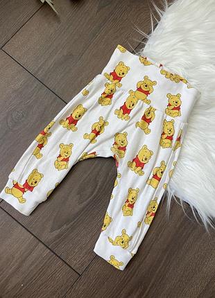 Штани для хлопчика “winnie the pooh” h&m, 62 см (3 місяці) — органічна бавовна, малюнок з вінні-пухом, для весни/літа для дівчинки унісекс