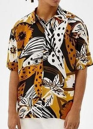 Bershka яркая мужская рубашка c  коротким рукавом гавайская  .размер м
