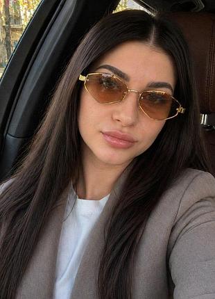 Солнцезащитные очки "brown shade" в форме ромба. коричневые с градиентом.