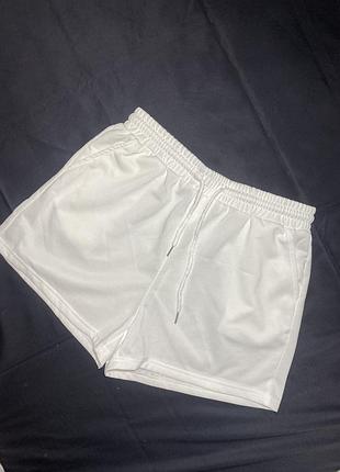 Спортивні шорти shein, l