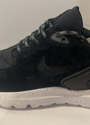 Nike кросівки