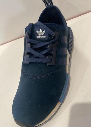 Adidas кросівки