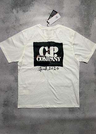 Футболка c.p. company з великим логотипом