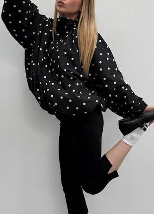 Куртка ,вітрівка в горошок bershka
