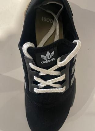 Adidas кросівки 3