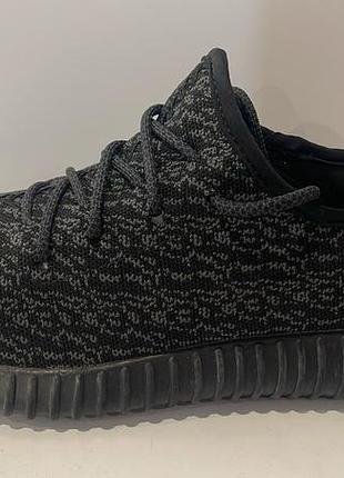 Adidas кросівки