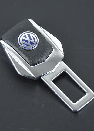 Заглушка ремня безопасности металл "volkswagen" (1шт) цинк.сплав + кожа (тип no2)