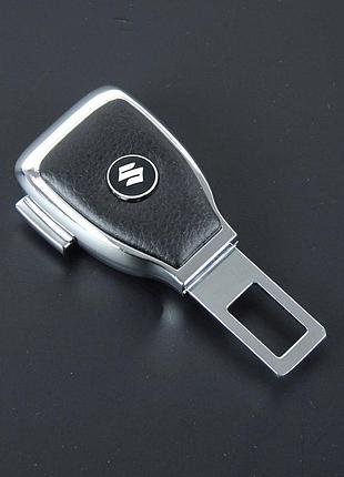 Заглушка ремня безопасности металл "suzuki" (1шт) цинк.сплав + кожа + вход под ремень (no5)