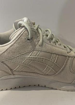 Asics кросівки 3