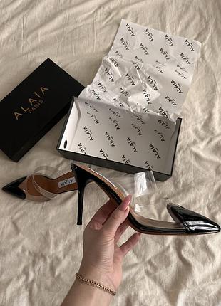 Туфлі alaia