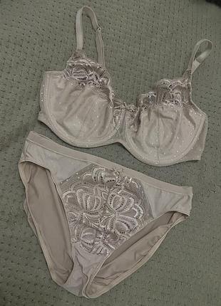 Бежевий комплект marks & spencer 80e/ 14/42