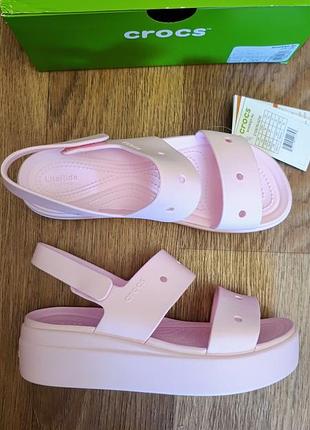 Жіночі сандалії босоніжки на платформі crocs brooklyn 4u sandal