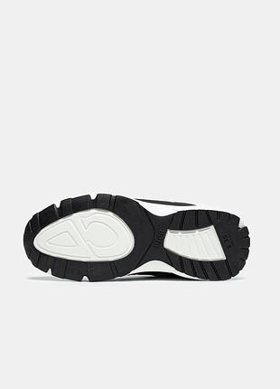 B30 black white📦 4