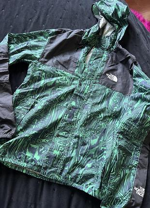 Вітровка the north face
