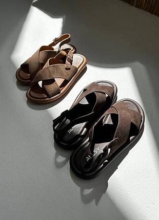 Босоніжки замшеві