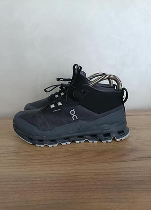 Женские кроссовки on w cloudroam waterproof, не промокают
размер 36.5 длина стельки 22.5 см
состояние хорошее минимальные протёртости