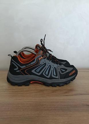 Кросівки трекін weisenstein trekkingschuh leewald damen
розмір 40 довжина устілки 25.5 см
стан гарний