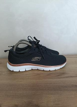 Кроссовки skechers flex-lite
размер 39.5 длина стельки 25.5 см
большемерят
состояние хорошее