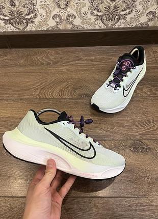 Кросівки nike zoom розмір 41 26.5