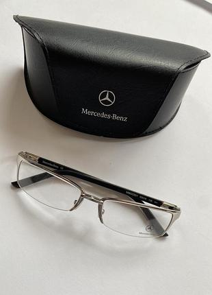 Очки оправа в полуободковой оправе (semi-rimless) бренда mercedes-benz с фирменным футляром