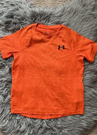 Дуже класна яскрава футболка under armour оригінал