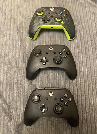 Дротові геймпади джойстики до xbox one, series s, series x або пк у різному стані