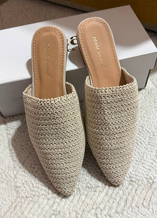Мюли с плетеным верхом и острым носком от бренда ideal shoes