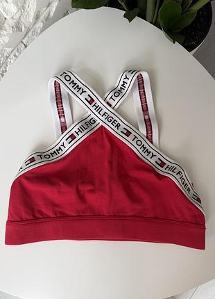 Топ tommy hilfiger