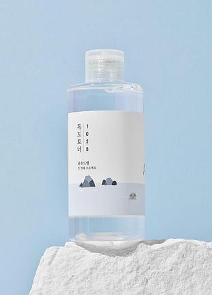 Увлажняющий тонер round lab 1025 dokdo toner 200 мл