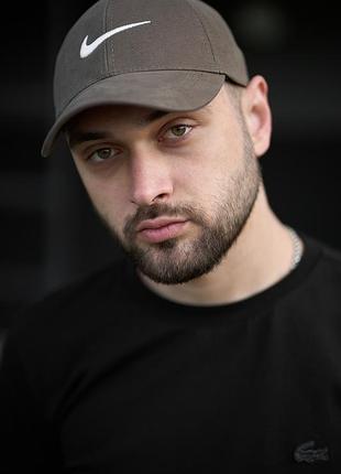 Кепка nike хаки с белым значком