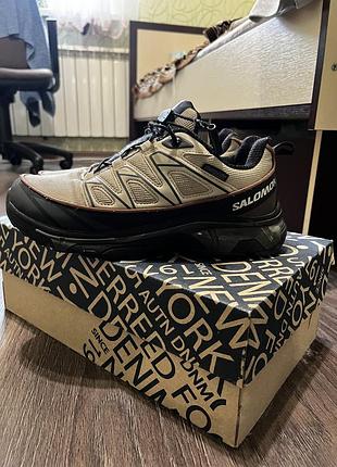 Продам кросівки salomon