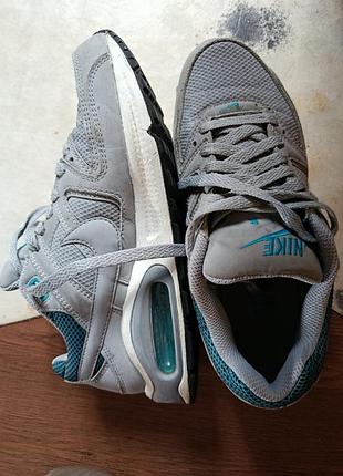 Фирменные кроссовки nike