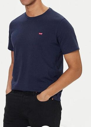 Мужская брендовая футболка оригинальная levis размер м темно синего цвета