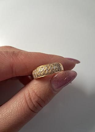 Золота каблучка проби 585