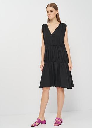 Чорне жіноче плаття бавовна з v-подібним вирізом zara s