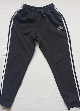 Спортивные штаны adidas р.46