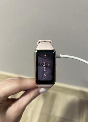 Смарт годинник часи huawei band 6 sakura pink