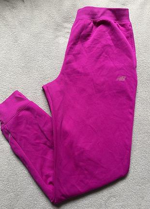Женские спортивные штаны new balance