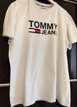 Фудболка ,чоловіча  tommy jens білий
