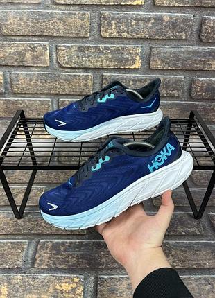 Кросівки hoka arahi 6 47 розмір оригінал