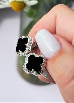 Серьги серебряные клевер, английская застёжка, серебро 925 + оникс + фианиты родий
